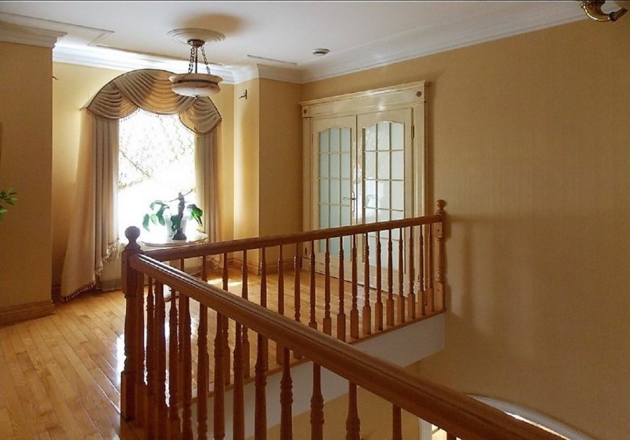 Холл второго этажа