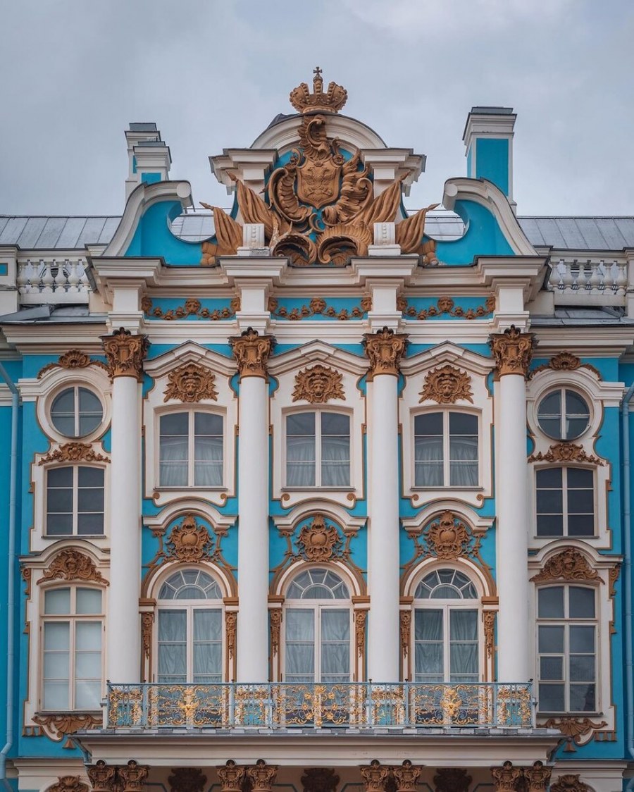 Картуш Екатерининский дворец