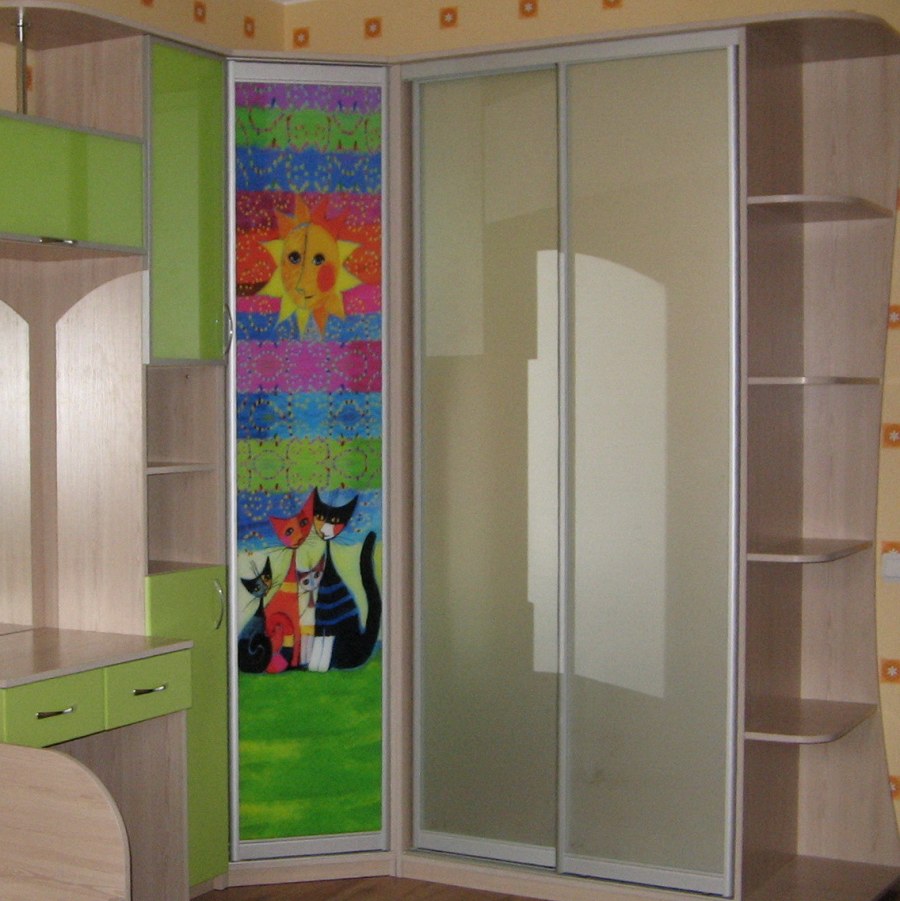 Шкаф купе в детскую