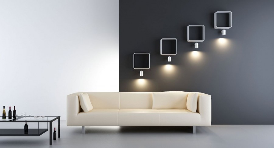 Светильники на стене в гостиной