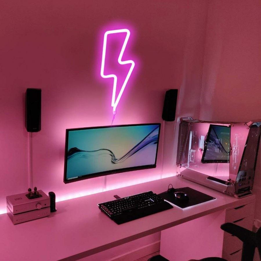 Неоновая комната