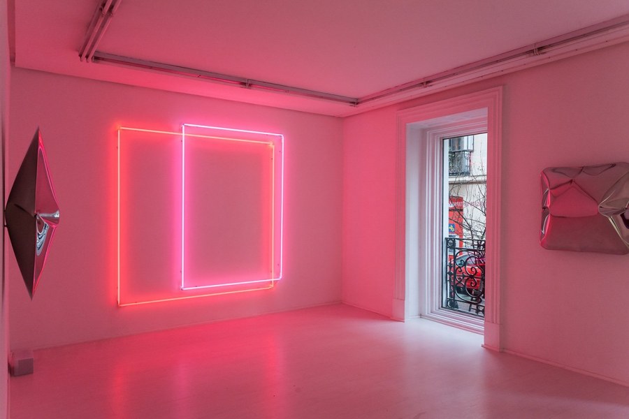 Неоновый декор для комнаты