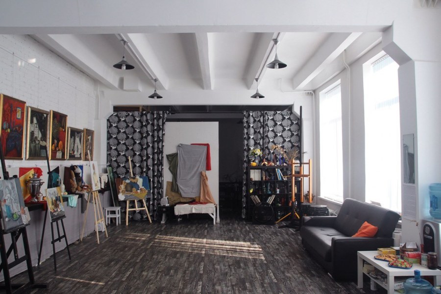 Современная мастерская художника