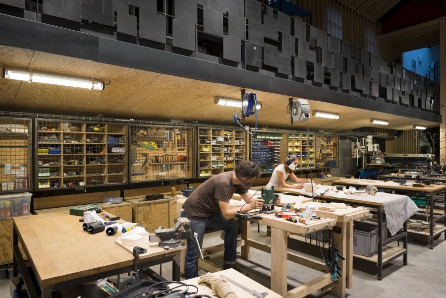 Комната художника в стиле лофт