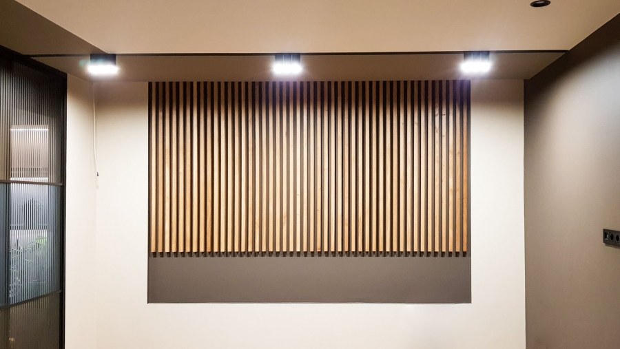 Реечная перегородка с подсветкой