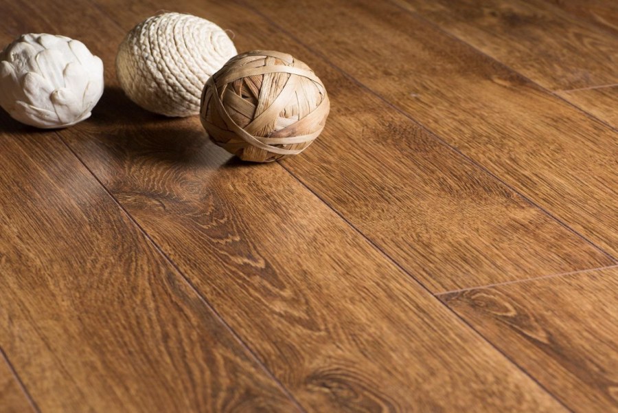 Ламинат Кронопол дуб