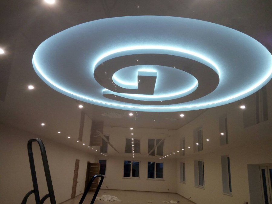 Натяжные потолки