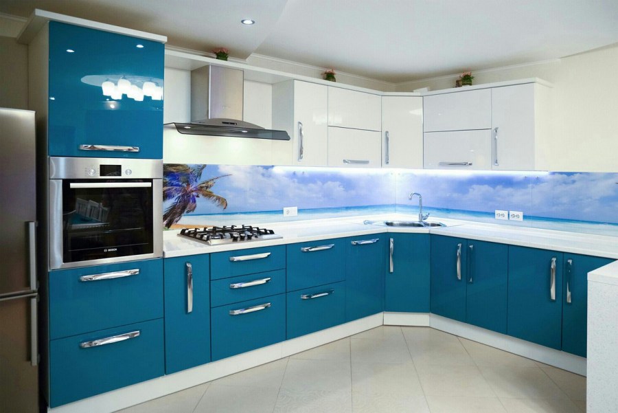 Кухонный гарнитур синего цвета