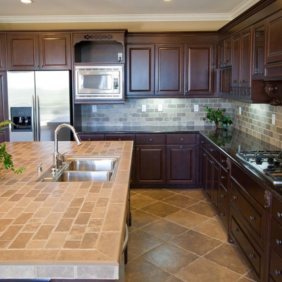 Кухонная столешница из плитки