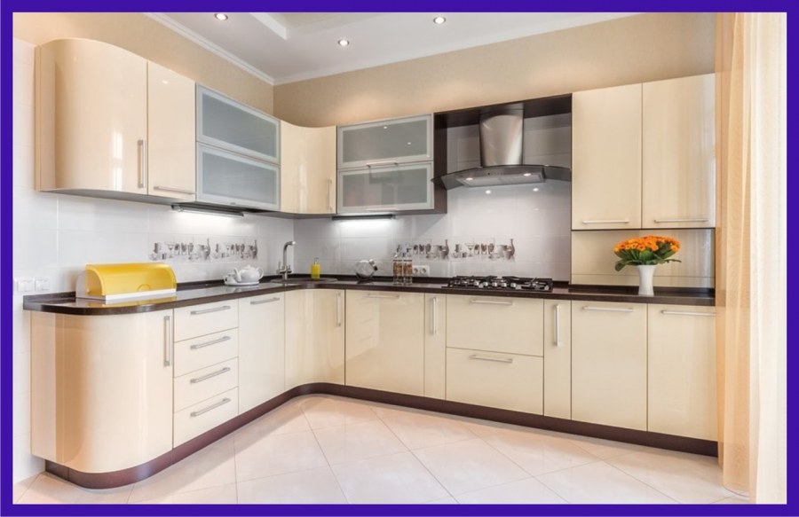 Бежевый кухонный гарнитур