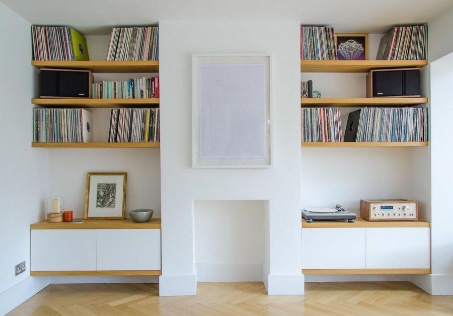 Встроенная полка в стене