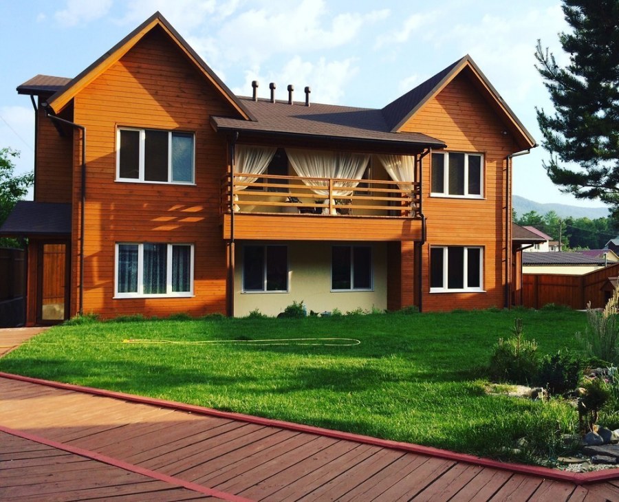 Коттедж на две семьи