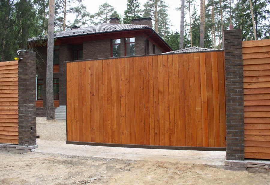 Деревянные ограждения для палисадника