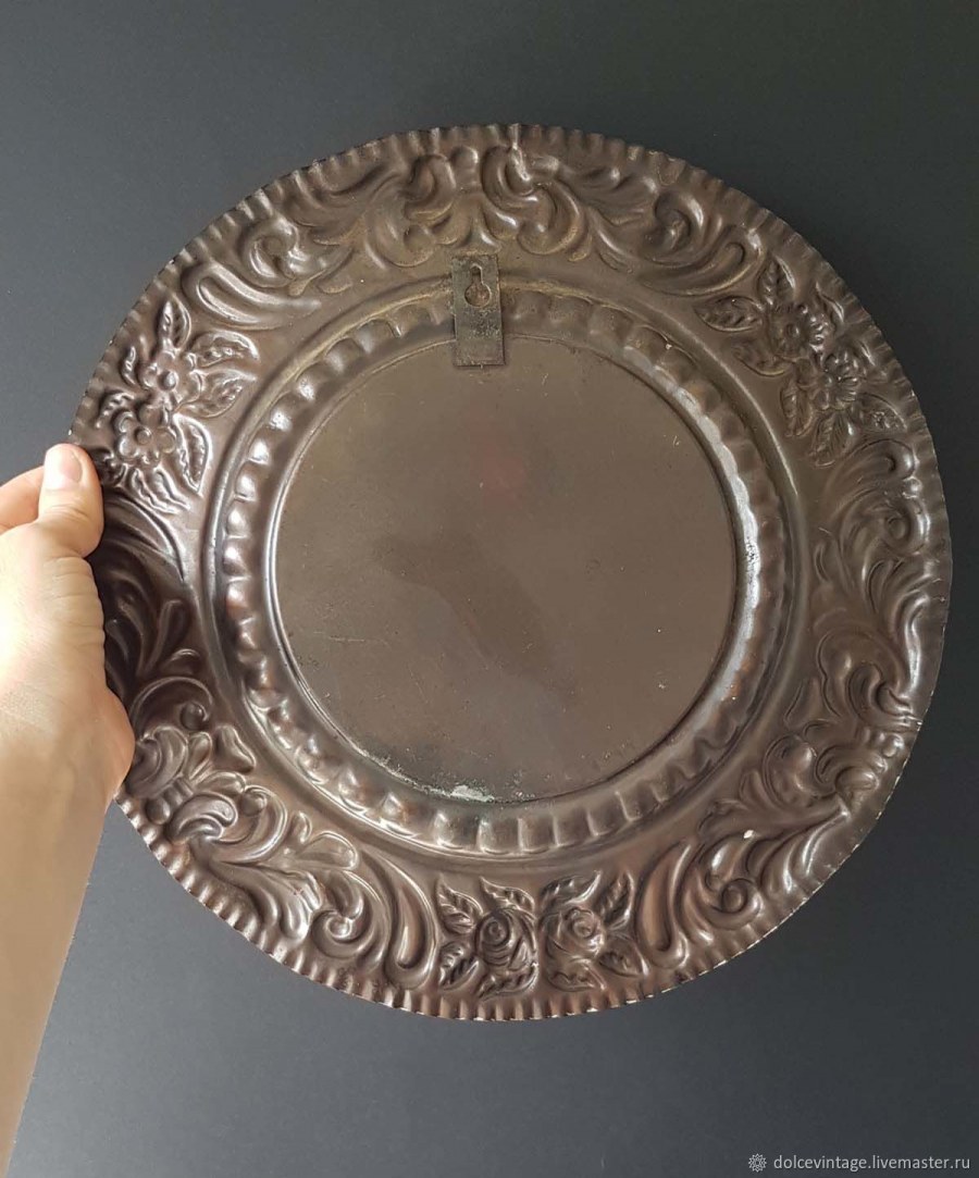 Тарелка медная настенная