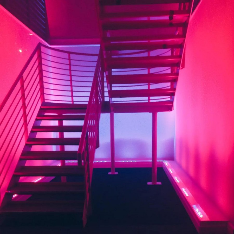 Ярко розовая Эстетика