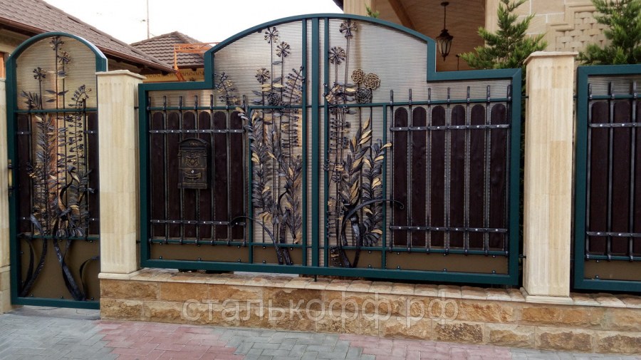 Эксклюзивные кованые заборы