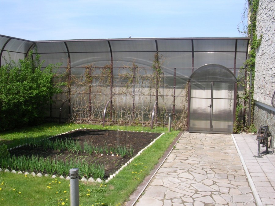 Ограждение из поликарбоната