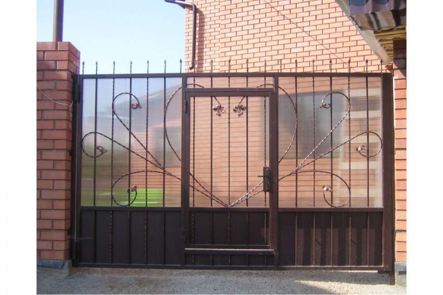 Ворота из поликарбоната