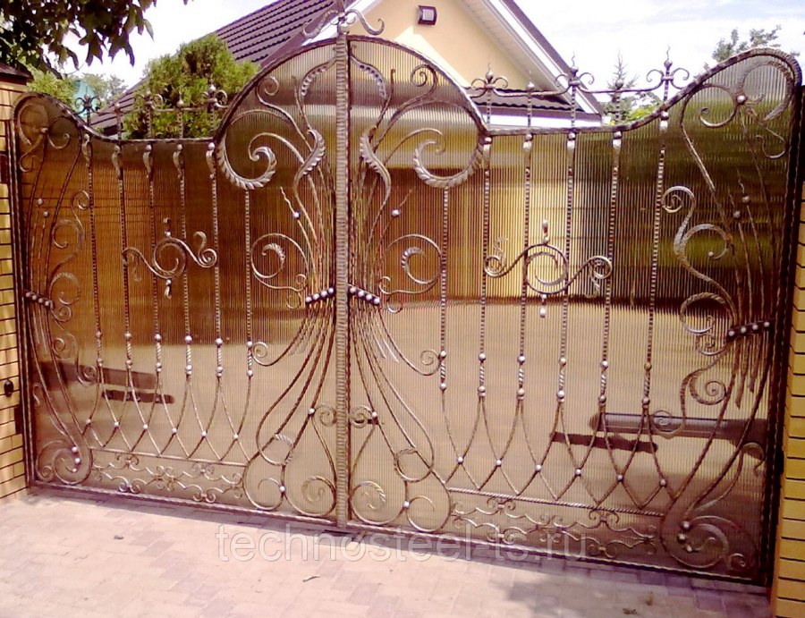 Кованые ворота