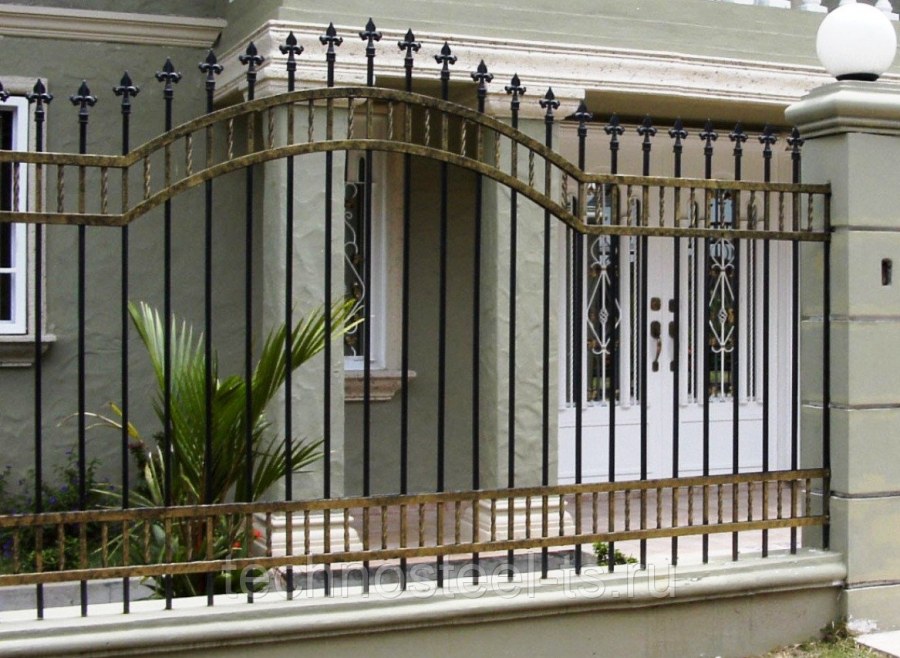 Псевдокованные заборы