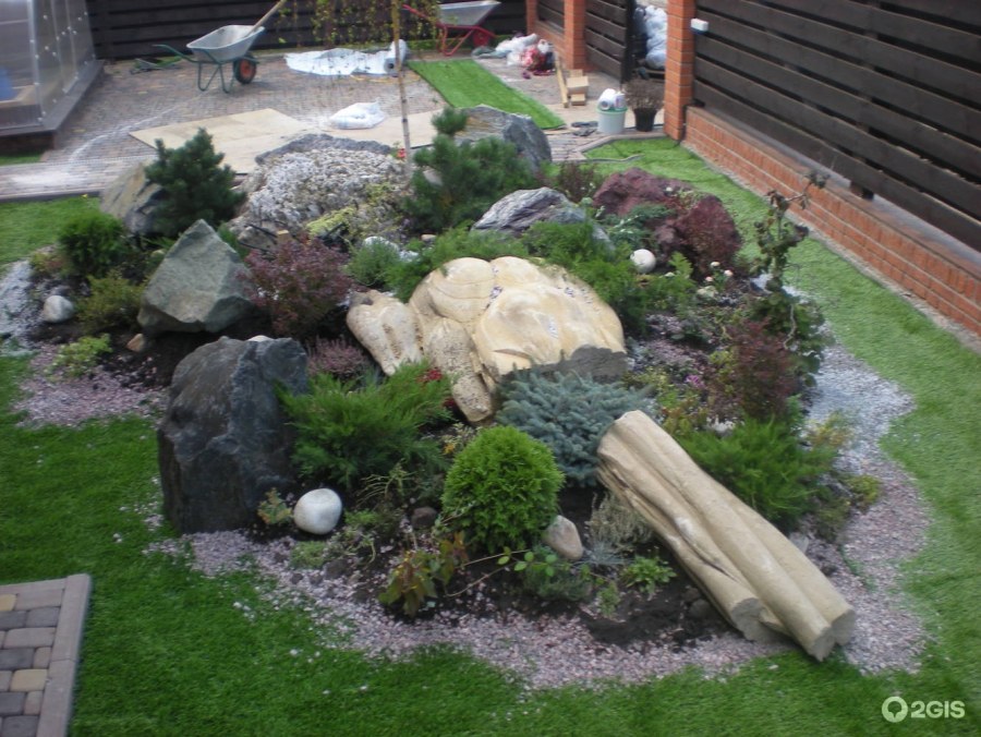 Альпийская горка из обрезков бруса 100х100