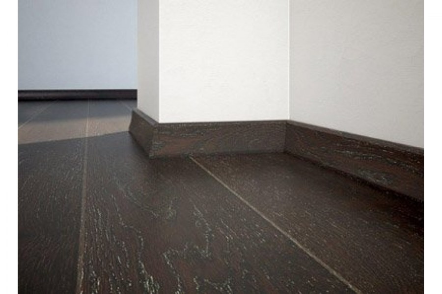 Плинтус шпон р58 венге 2.2м