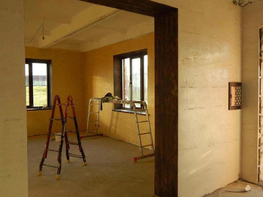 Декоративная штукатурка для проема