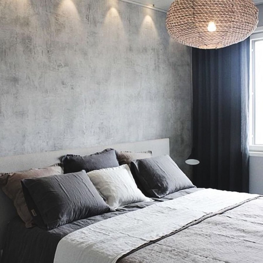 Декоративный бетон в спальне