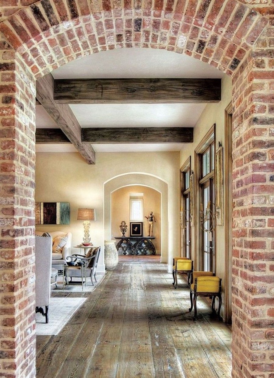 Фотообои расширяющие пространство улица