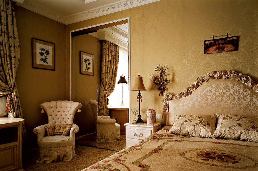 Картина для комнаты в классическом стиле