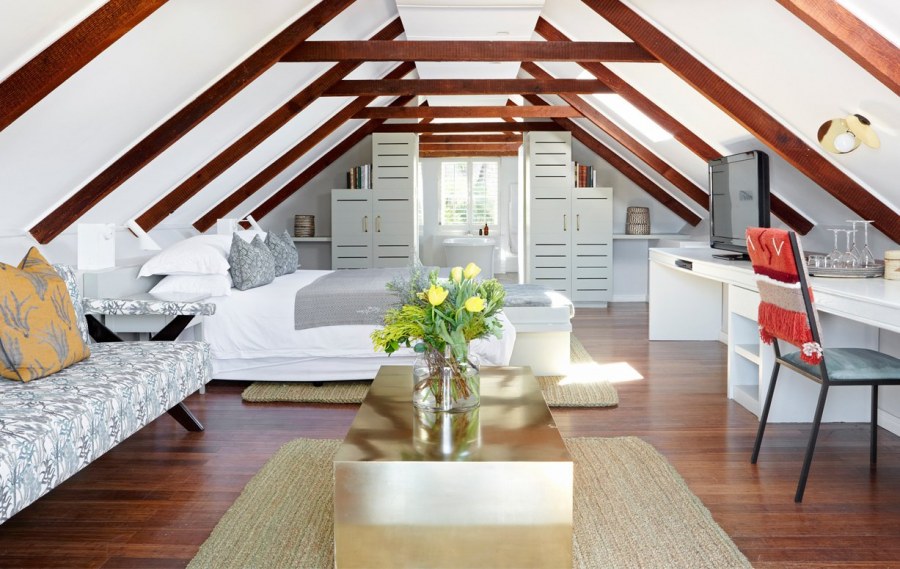 Интерьер мансарды