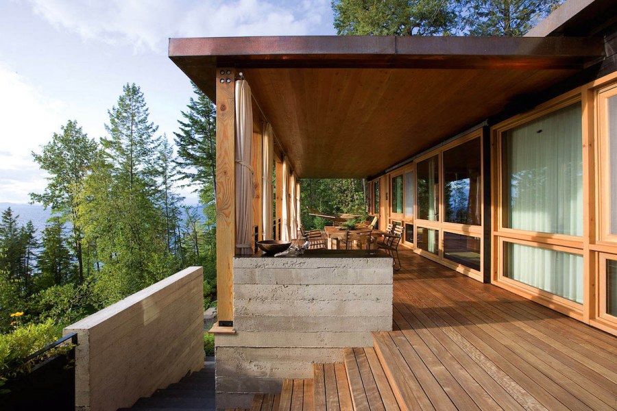 Деревянная терраса к дому