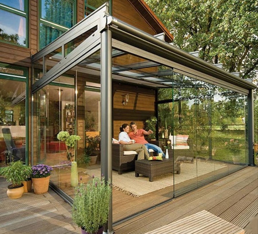 Стеклянная веранда на даче