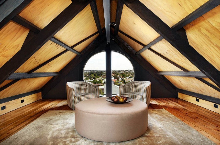 Мансарда под вальмовой крышей