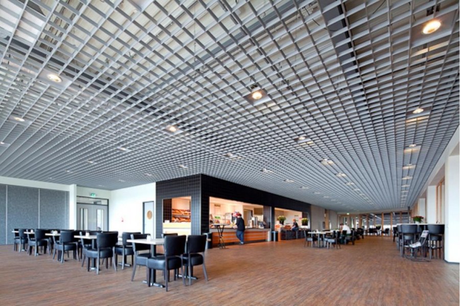 Грильято потолок 200х200