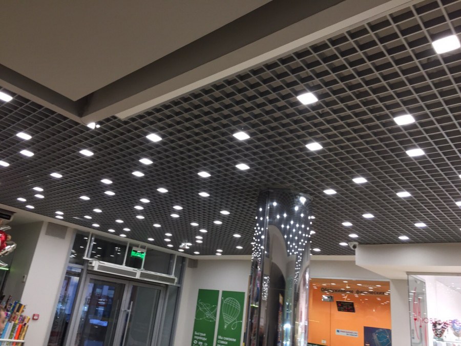 Потолок Грильято в интерьере