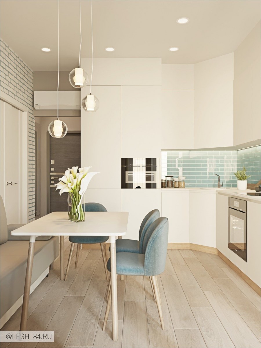 Кухня в пастельных тонах с яркими акцентами