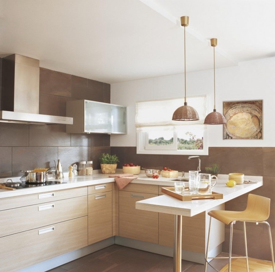 Дизайнерская бежевая кухня