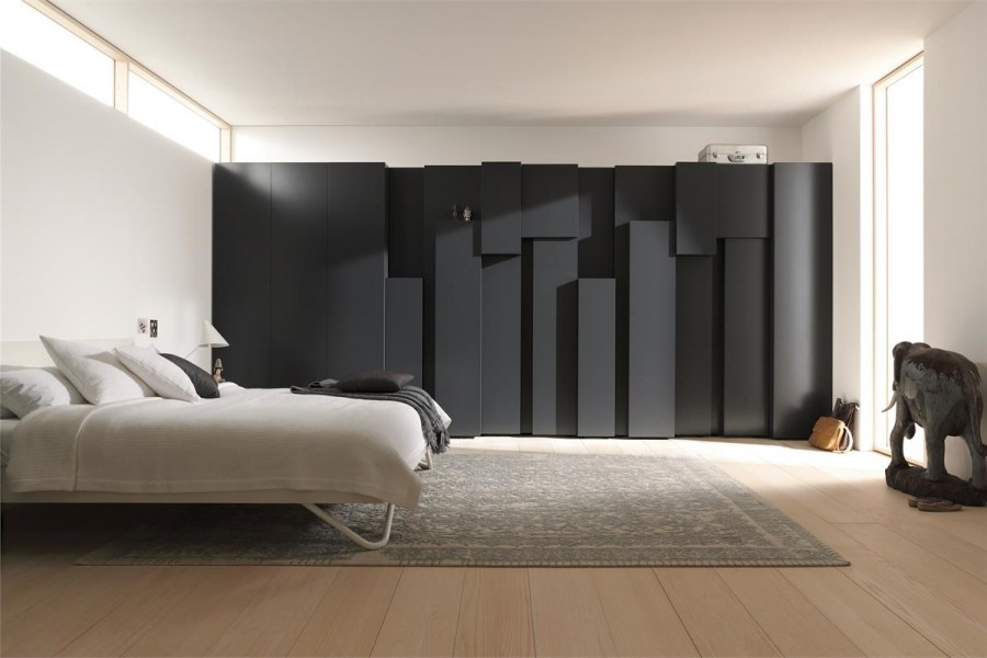 Необычные шкафы в спальню