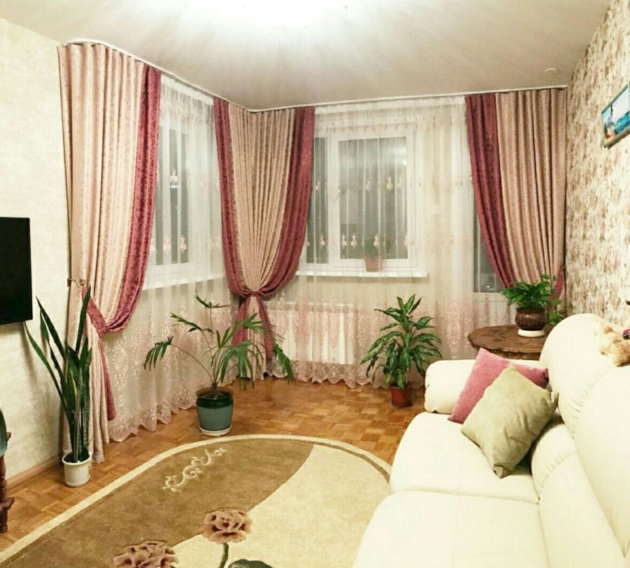 Шторы на угловое окно в зал