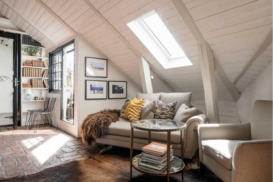 Интерьер деревянной мансарды