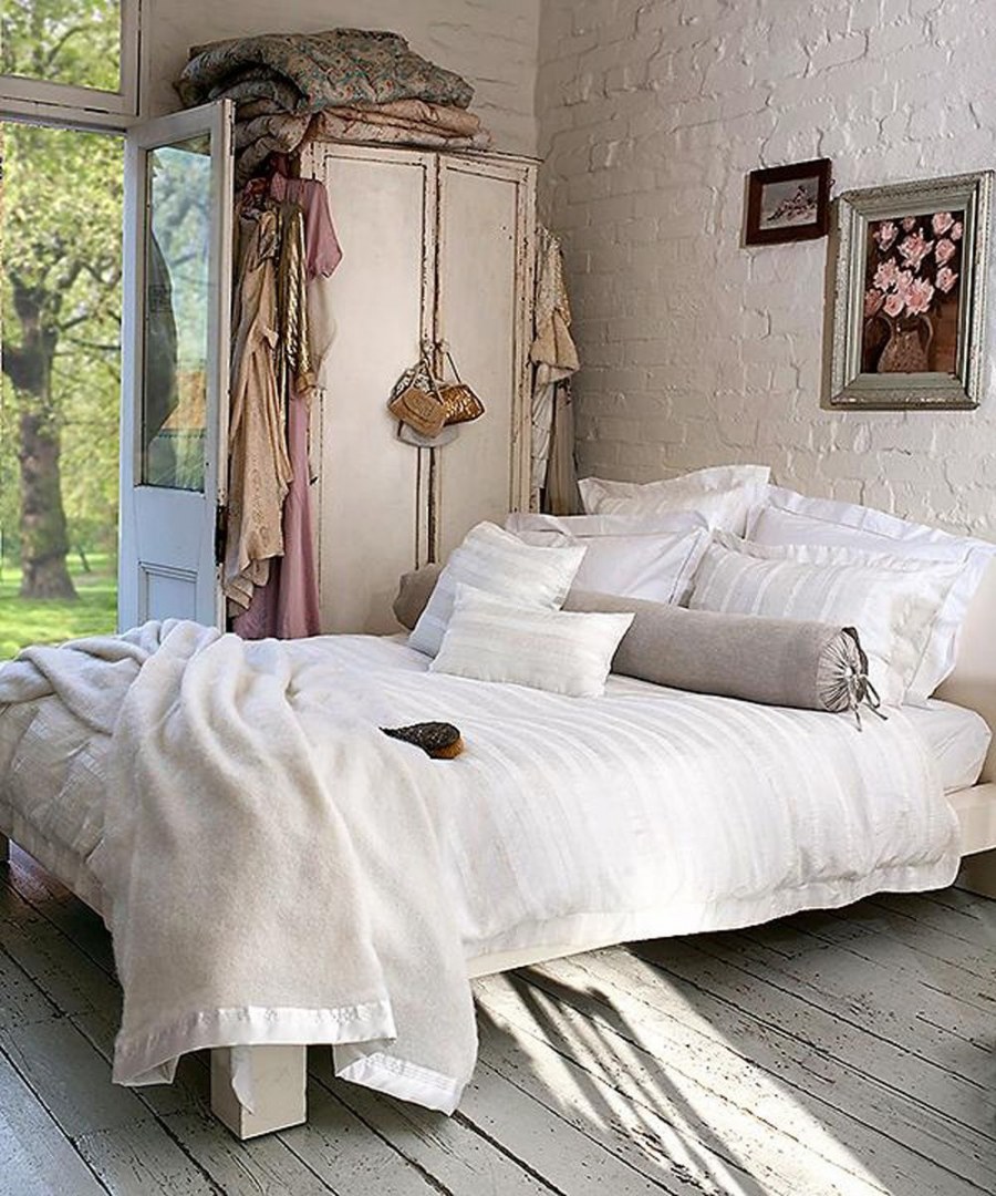 Кровать в винтажном стиле