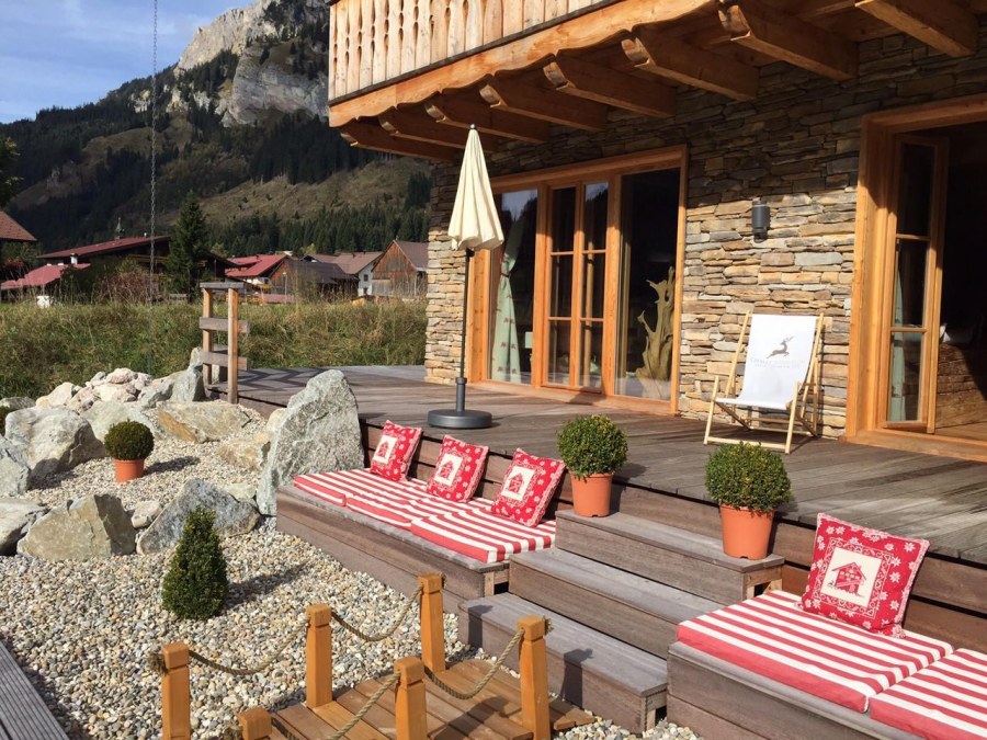 Ландшафтный дизайн дома в стиле Шале