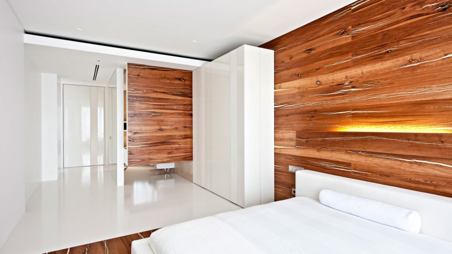 Ламинат на стену