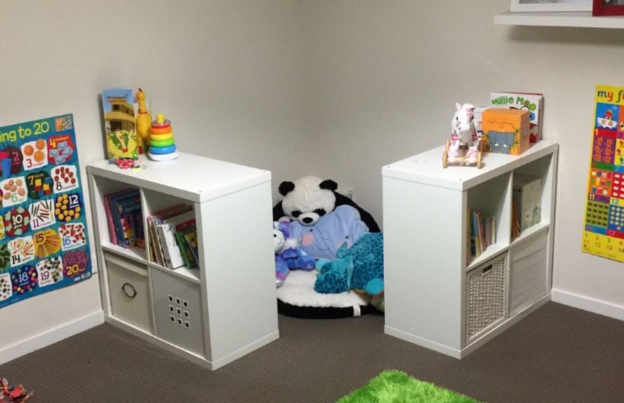 Стеллаж каллакс в детской