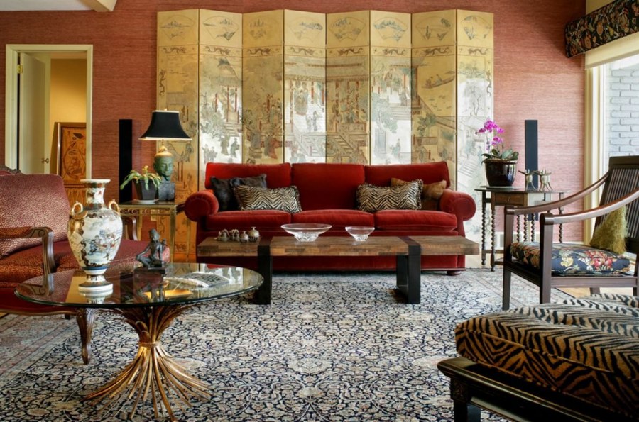 Диван в азиатском стиле