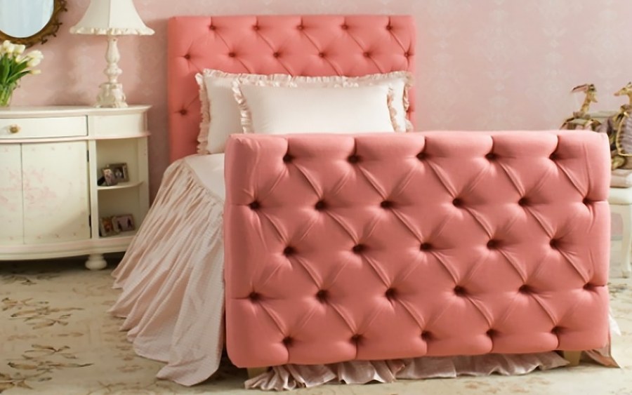 Детская кровать с каретной стяжкой