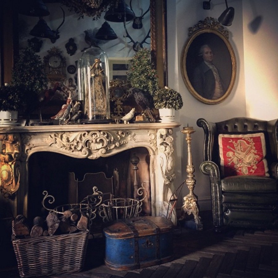 Готический стиль в интерьере камин