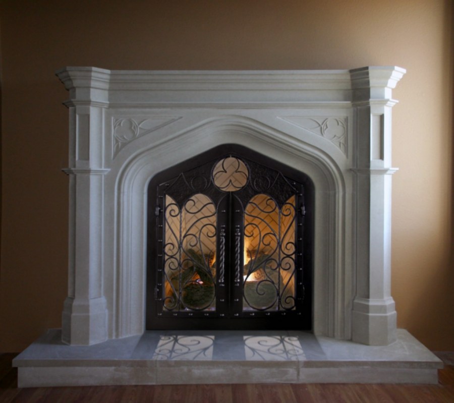 Камин в стиле Готика
