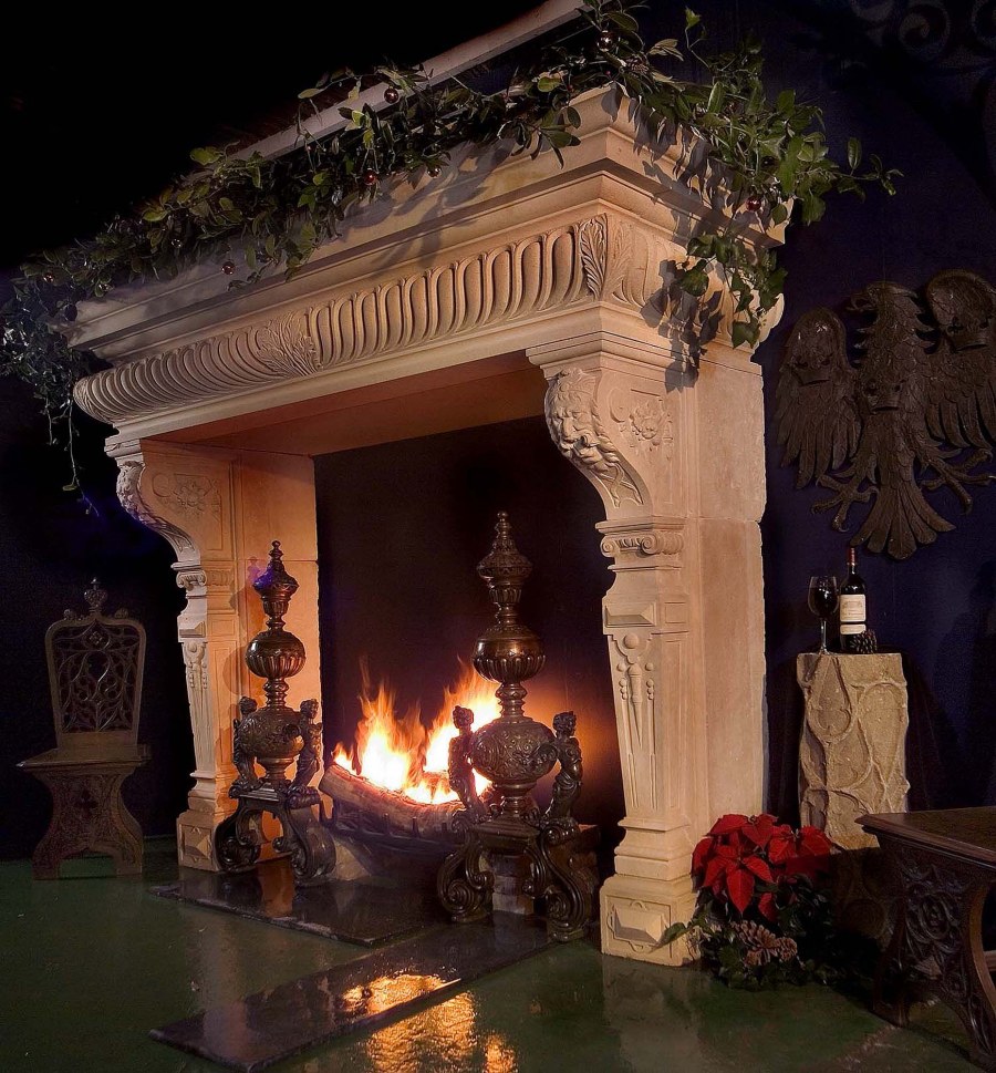 Камин в стиле Ренессанс